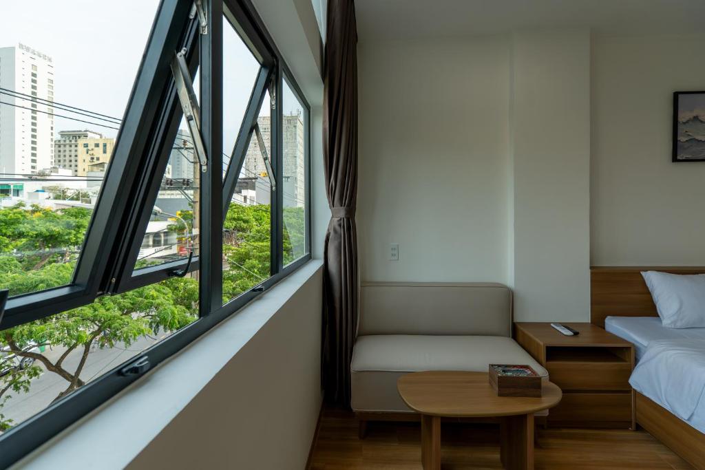 Bluzen Hotel