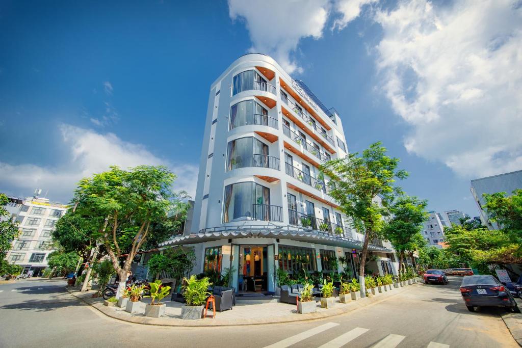 The BackPacker Hotel