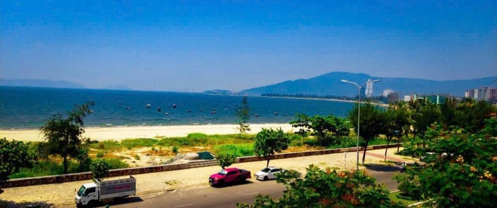 Tan Hoang Long beachfront hotel-Apartment ,Da Nang