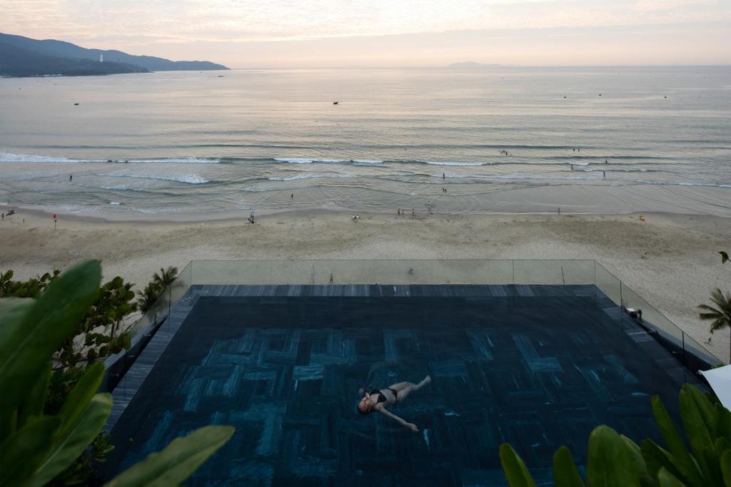 Leaf Beachfront Hotel Da Nang