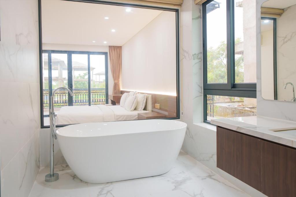 Cami Riverside Resort Da Nang