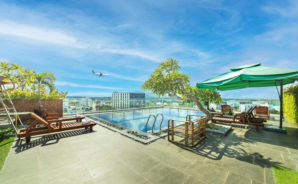 LAM Apartment & Hotel Danang - Quiet Living in Modern Comfort