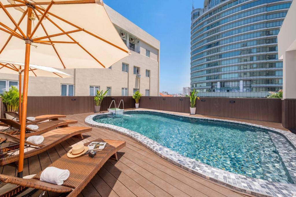 Petro Hotel Da Nang