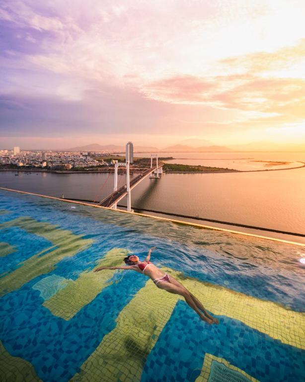 Wyndham Danang Golden Bay - Free Shuttle Bus to Beach
