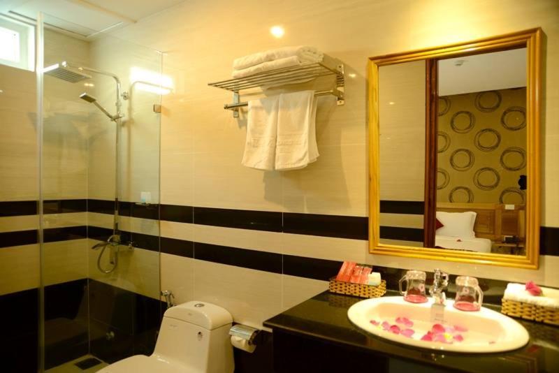 Red Diamond Hotel