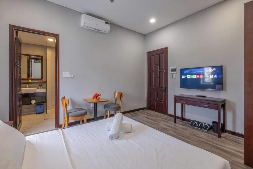Silana River Light Hotel