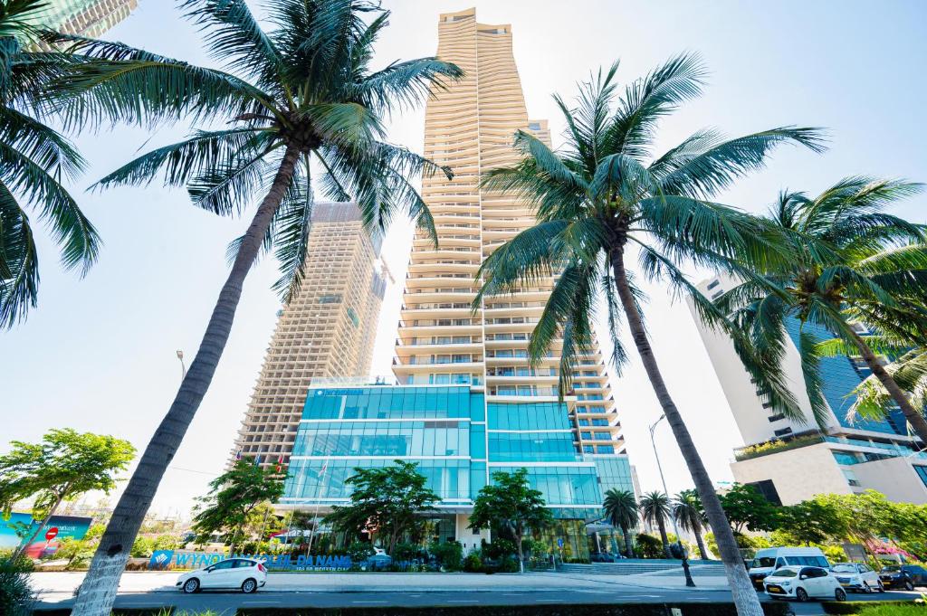 WYNDHAM Apartment Da Nang Beach by SW