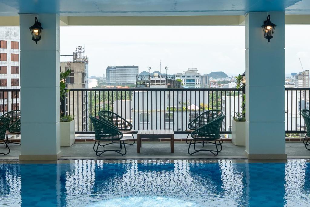 Tamarind Danang Beach Hotel