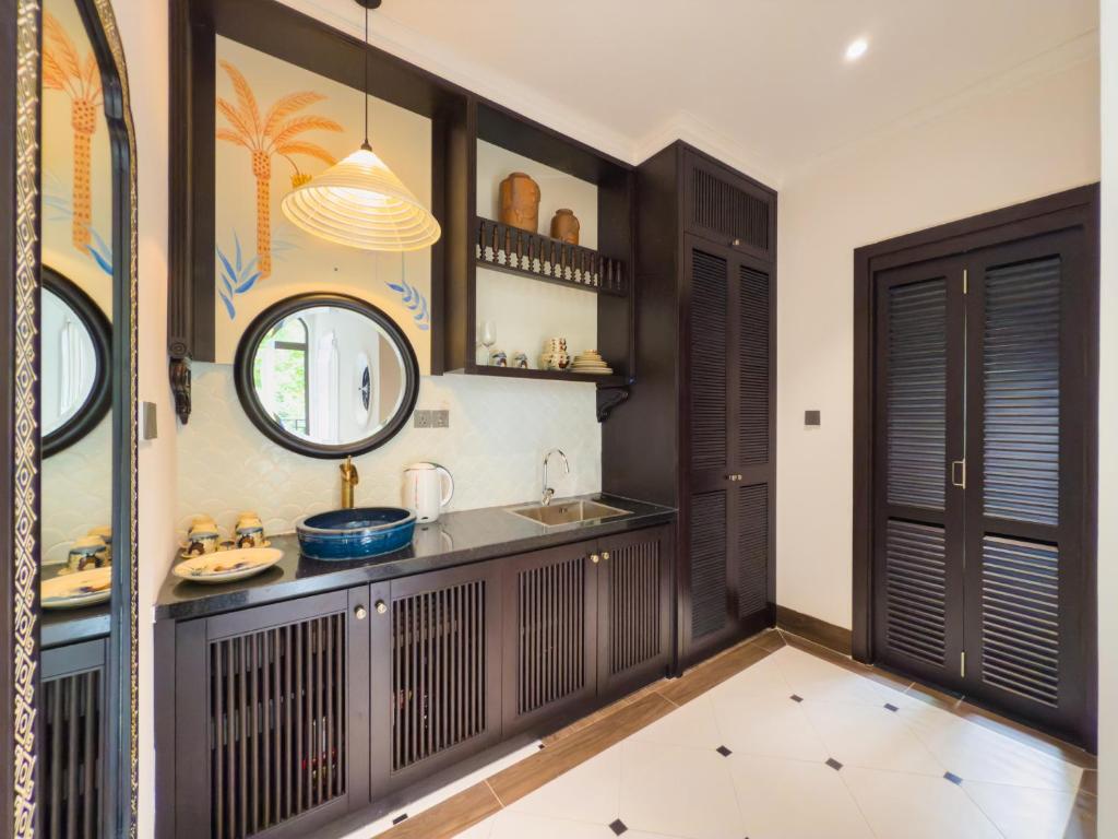 Natalie Indochine Mountain Villa Da Nang by Haviland