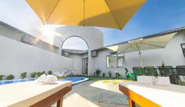 Terra Calm Mountain View Private Pool Villa